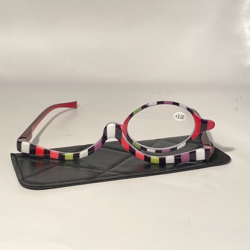 0996 Makeup Cosmetic 3.00 Flip Magnifying Glasses For Precision Application N…